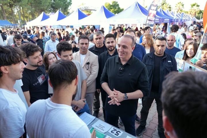 Başkan Kotan üniversiteli gençlerle buluştu